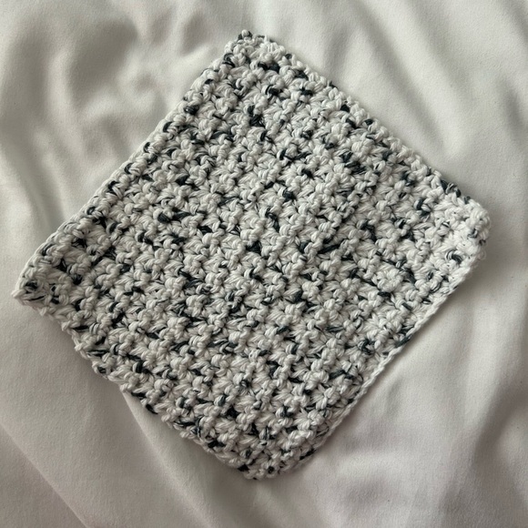 Handmade Crocheted Dishcloth - Picture 2 of 3